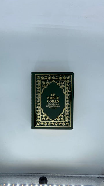 Le noble coran et la traduction en langue française de ses sens - vert